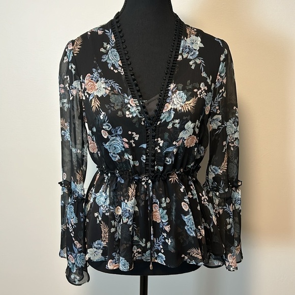 White House Black Market Sheer 2 pc Floral Blouse Sz XSP - Picture 1 of 10